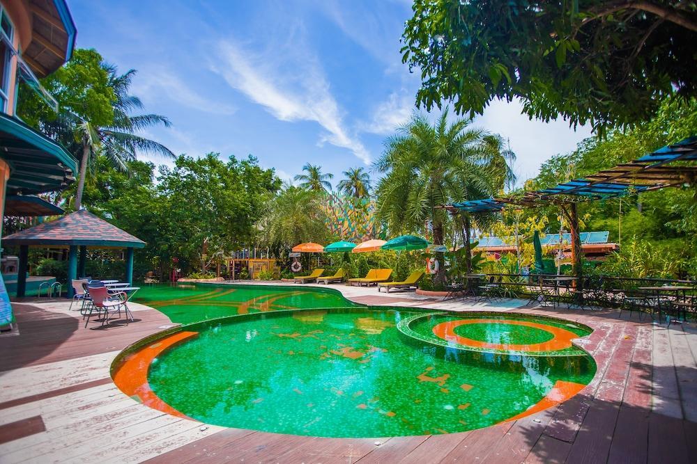 Vartika Adventure Retreatic Resort Prachuap Khiri Khan Exteriör bild
